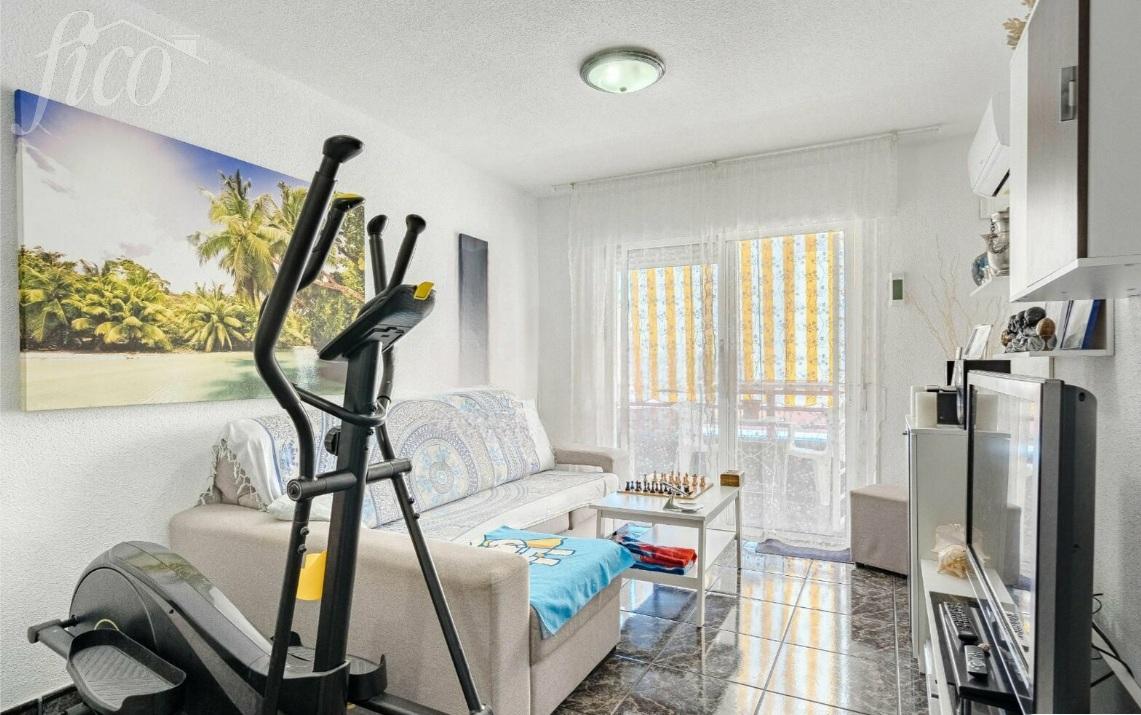 Tenerife - San Eugenio Bajo, Adeje 3