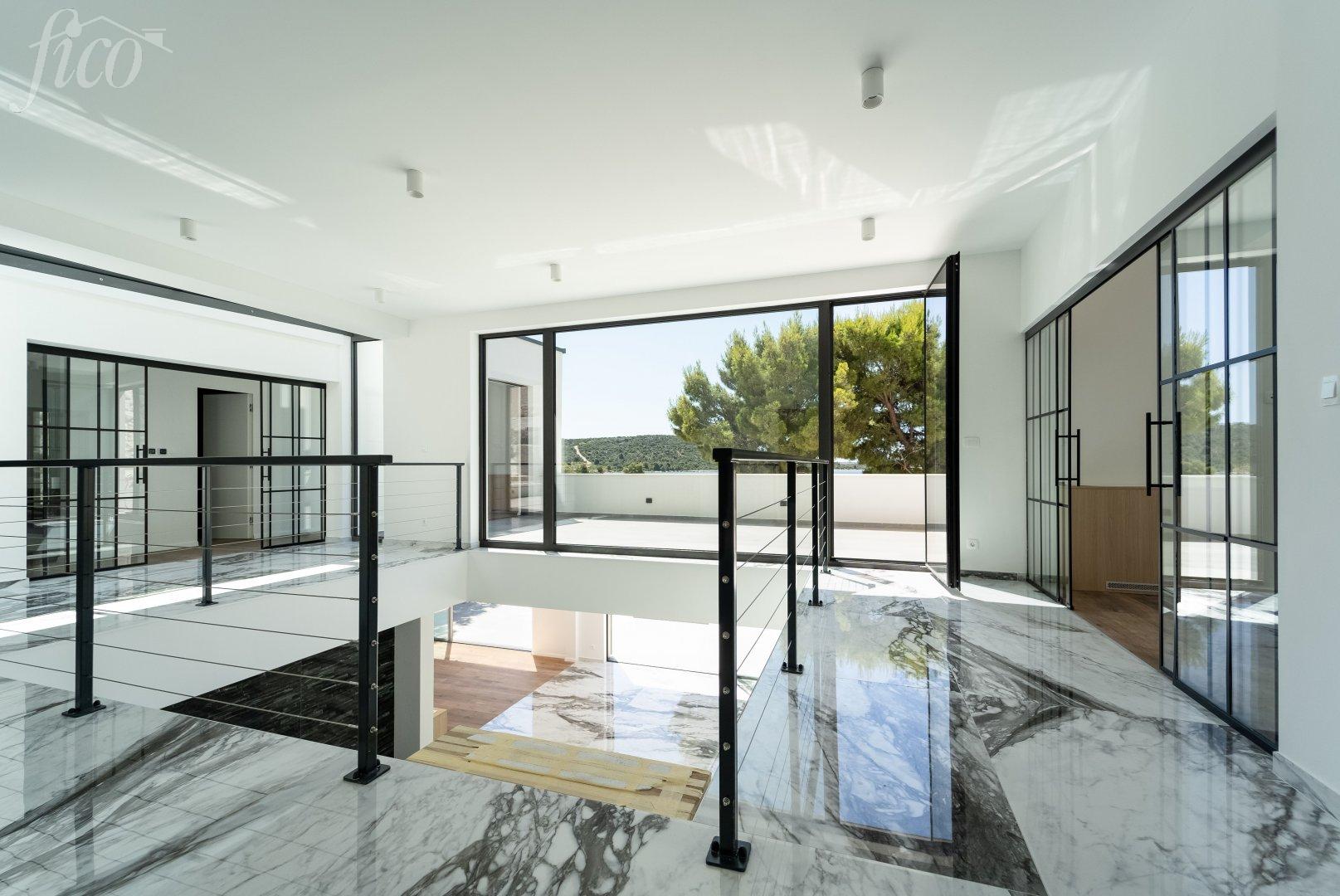 Trogirská riviéra - Sevid 3